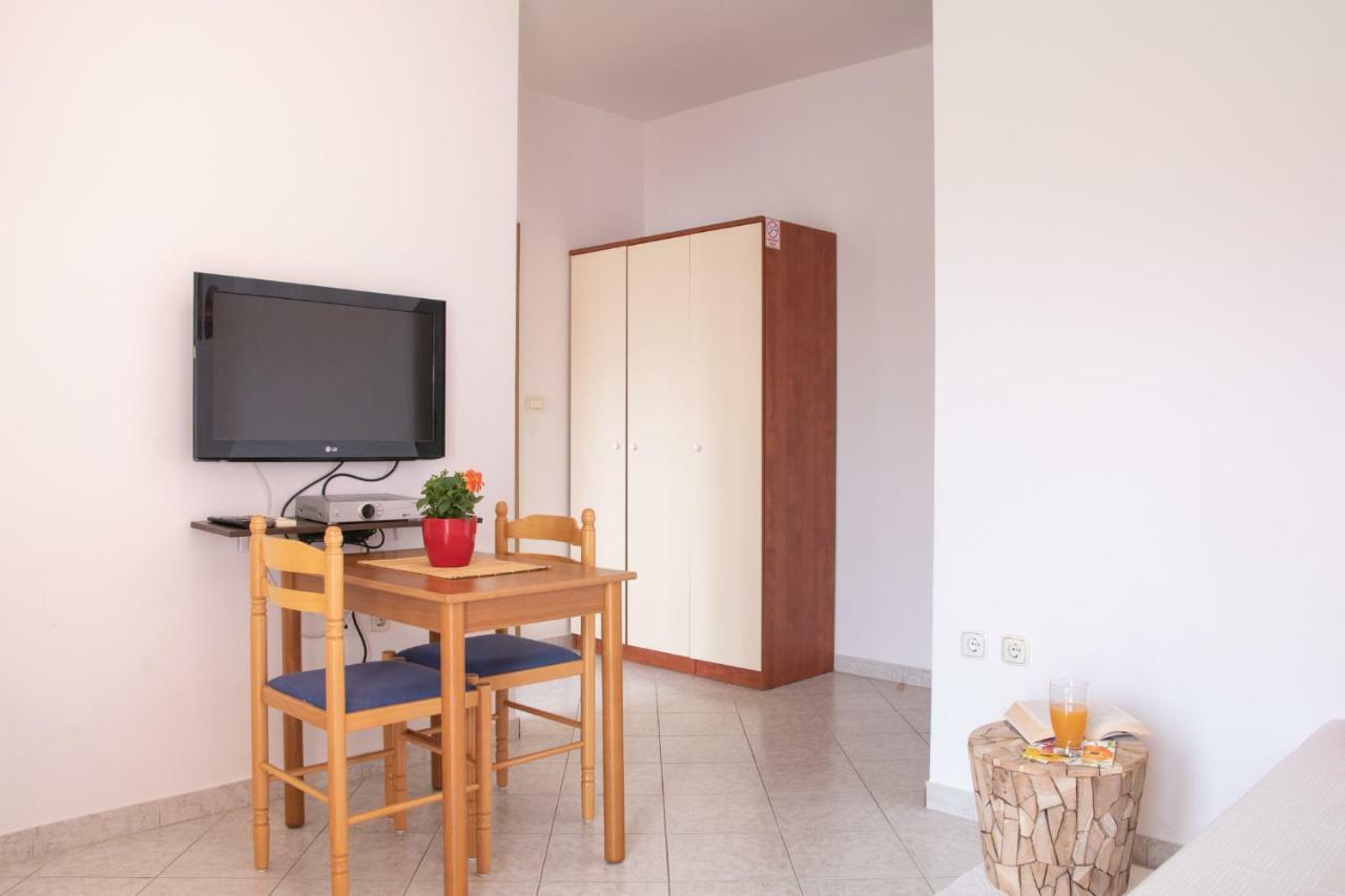 Apartments Villa Korina Brodarica  Bagian luar foto