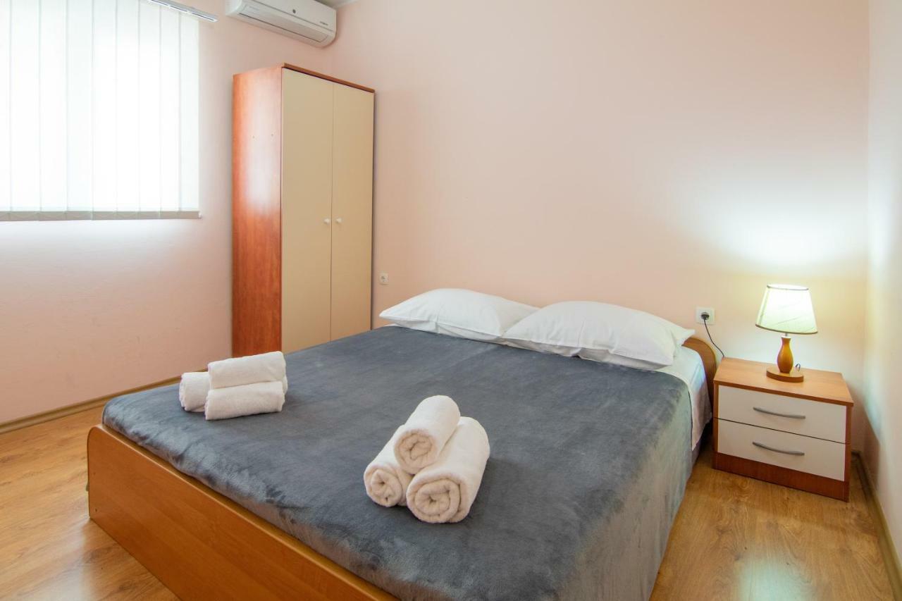 Apartments Villa Korina Brodarica  Bagian luar foto